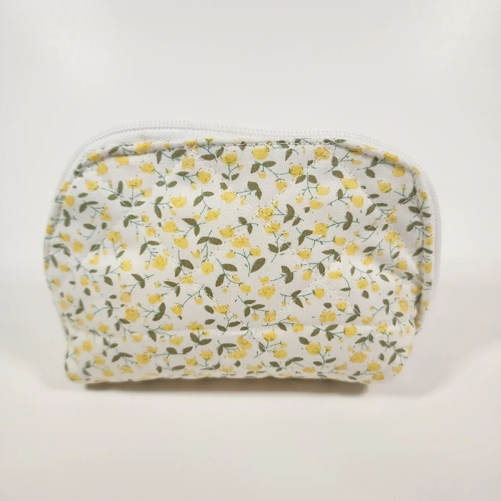 Lot of 12 Quilted Floral Cosmetic Bags‎ Makeup Pouches Travel Toiletry Mixed